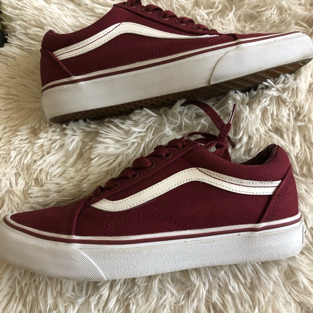 Vans - Picture 2 of 5